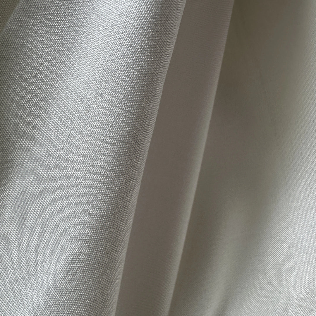 Natural 100% Aloe Vera fabric texture suitable for eco-friendly clothing and plant-based textile sourcing.
