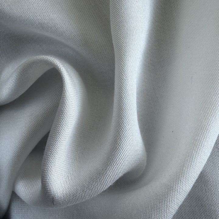 110 GSM Aloe Vera Modal Satin Fabric for Clothing