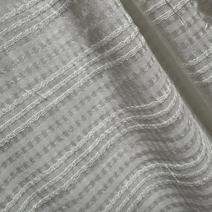 Lightweight banana fabric suitable for summer dresses