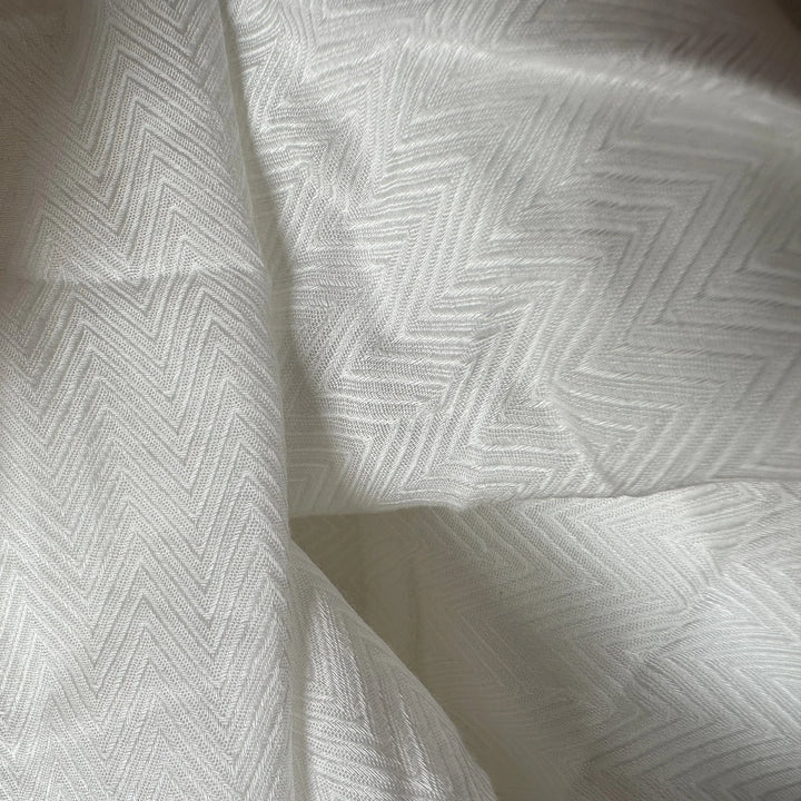 Sustainable banana fabric ideal for spring and summer clothing