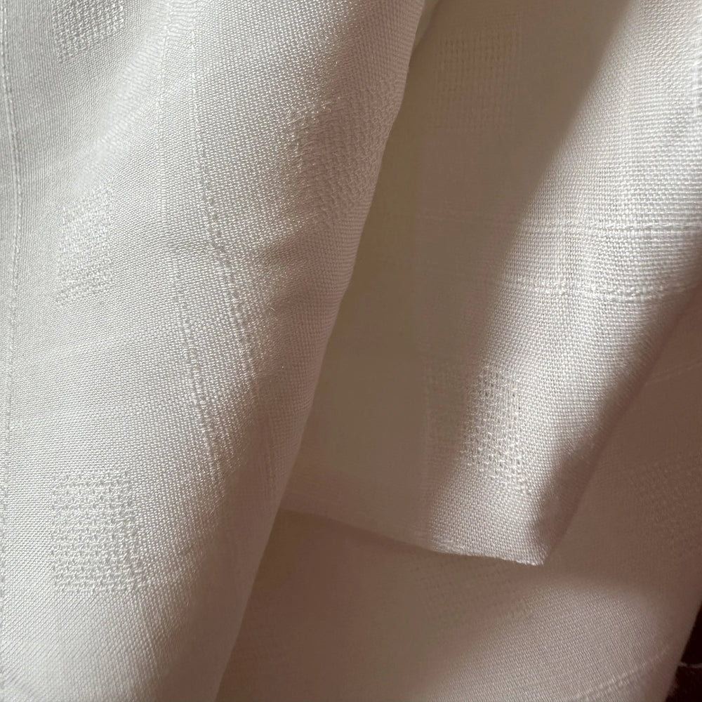 Organic Bamboo Dobby Fabric – Textured weave ideal for women’s tops