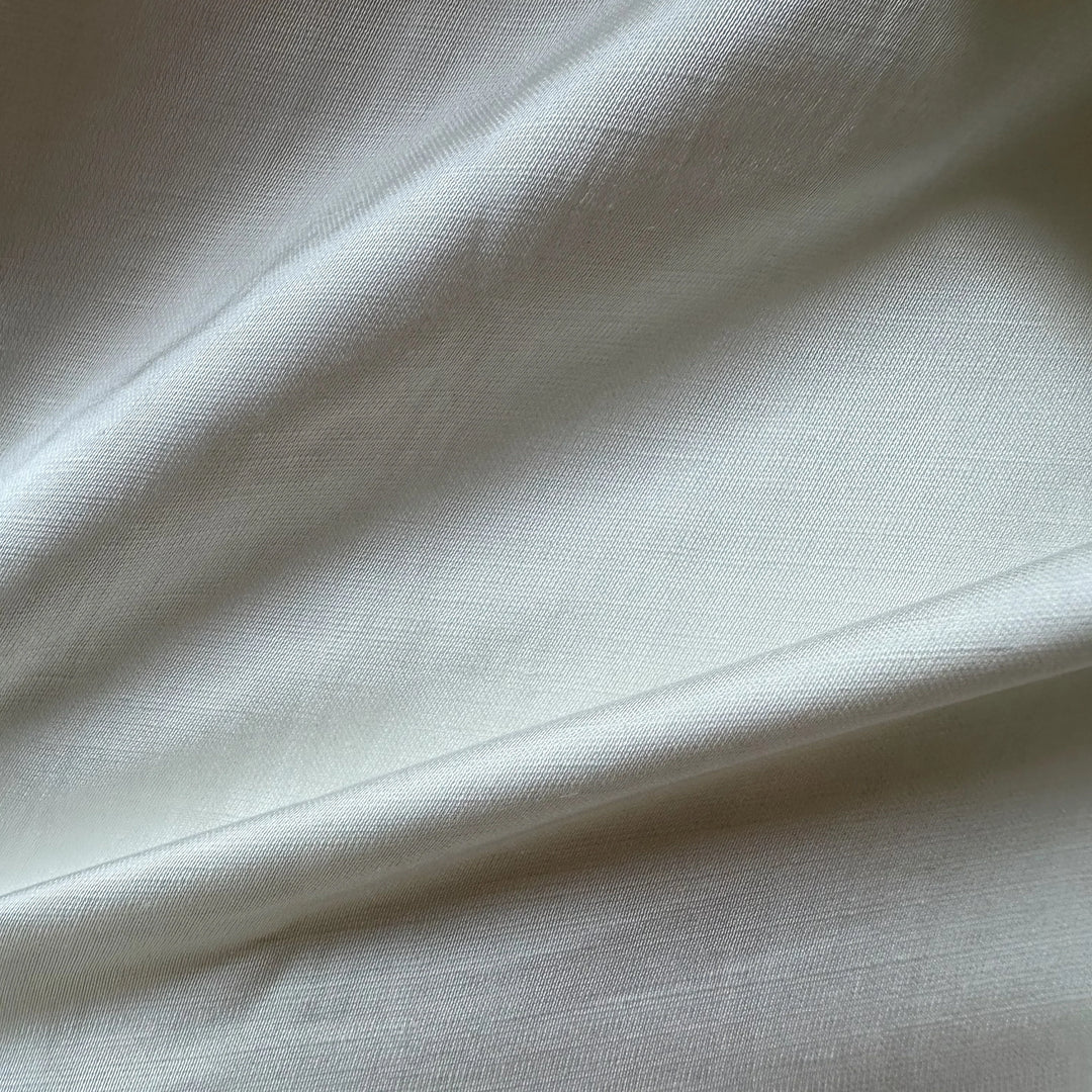 Wrinkle-Resistant Eucalyptus Textile – Smooth Texture and Natural Shine