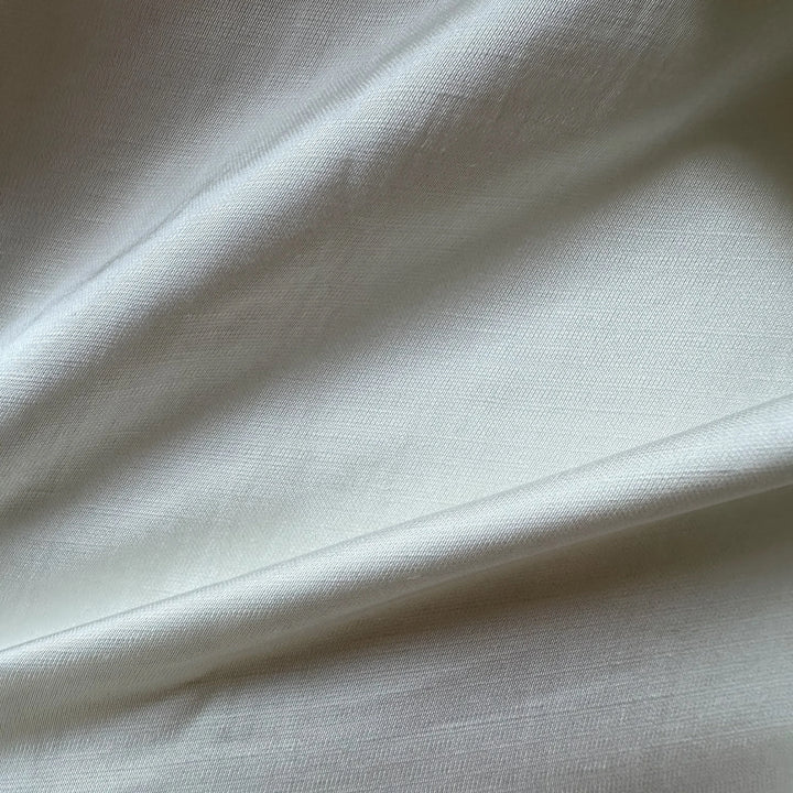 Wrinkle-Resistant Eucalyptus Textile – Smooth Texture and Natural Shine