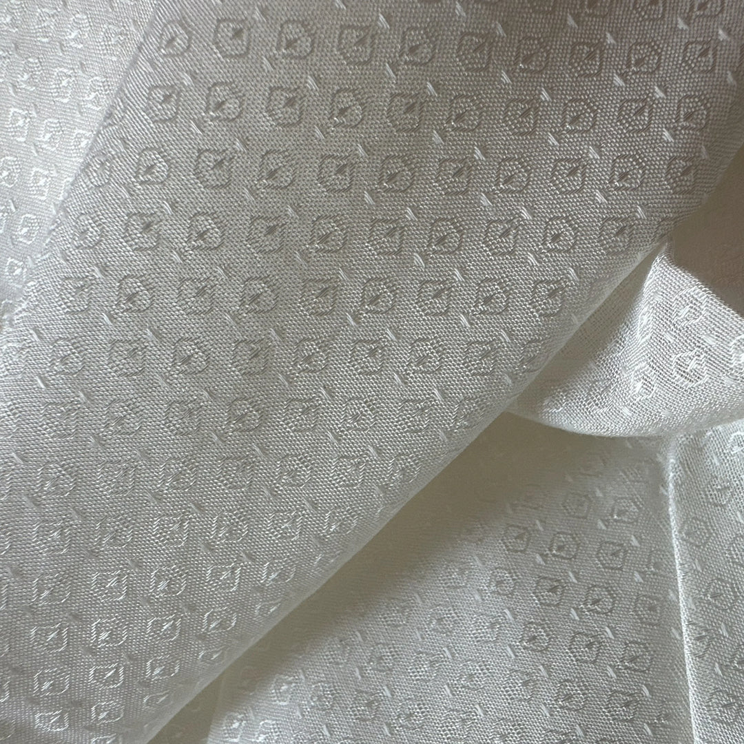 100% organic eucalyptus textile – Breathable and smooth fabric for loungewear and eco fashion