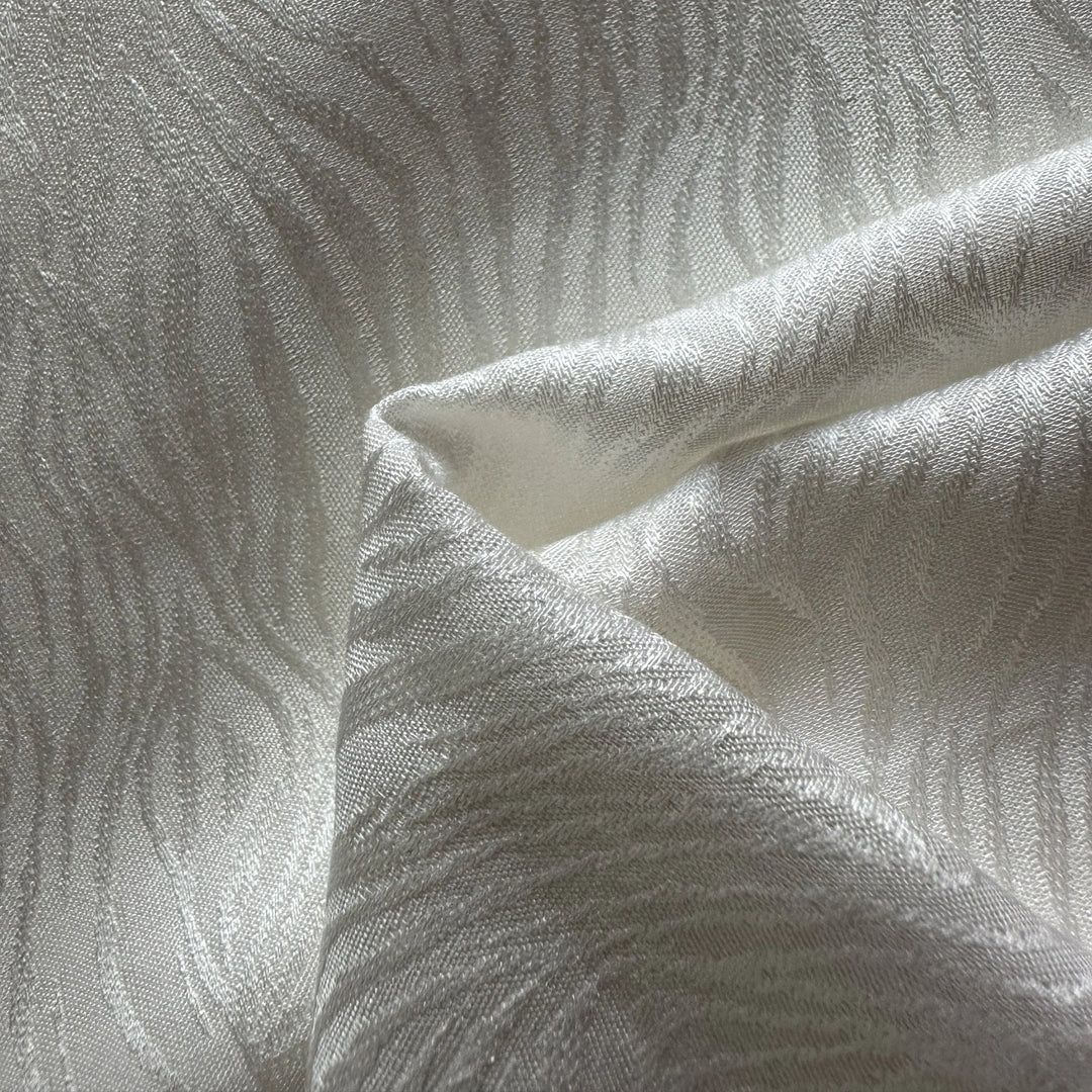 Lightweight jasmine cellulose fabric ideal for warm-climate garments