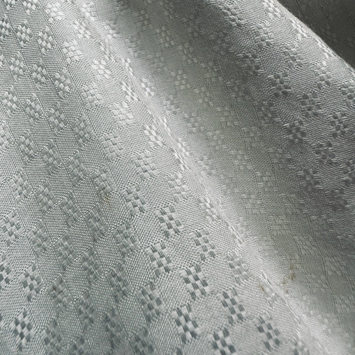 Sustainable milk cellulose textile with low shrinkage and smooth surface